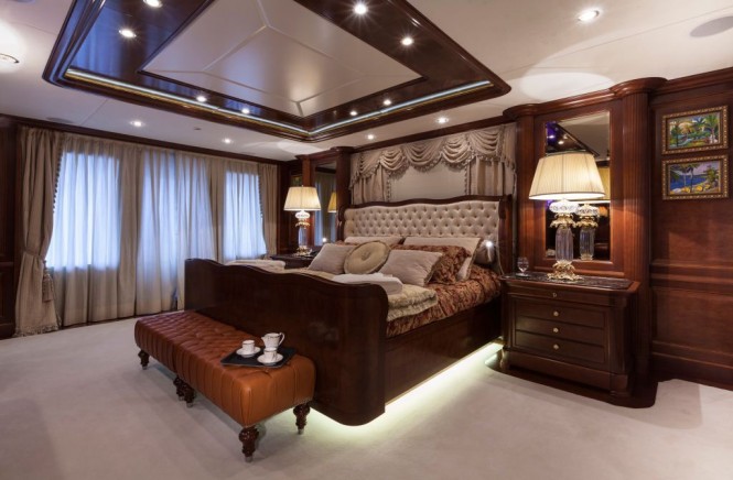 Superyacht PRIDE -  Master Cabin